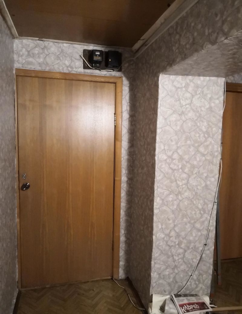 Продатся 4-к коммунальная квартира на 1 этаже 5 этажного дома.