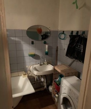 Кирпичная сталинка с высокими 3-х метровыми потолками, толстыми стенами и отличн