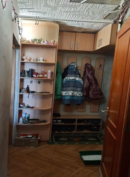 Продается однокомнатная квартира на 6 этаже 9 этаже панельного дома.