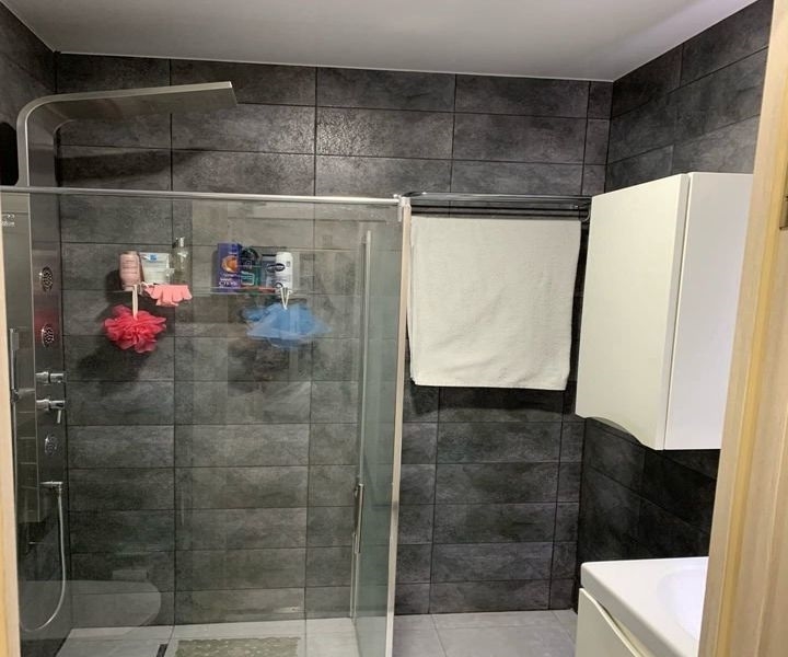Продам 1-к квартиру в хорошем доме.
