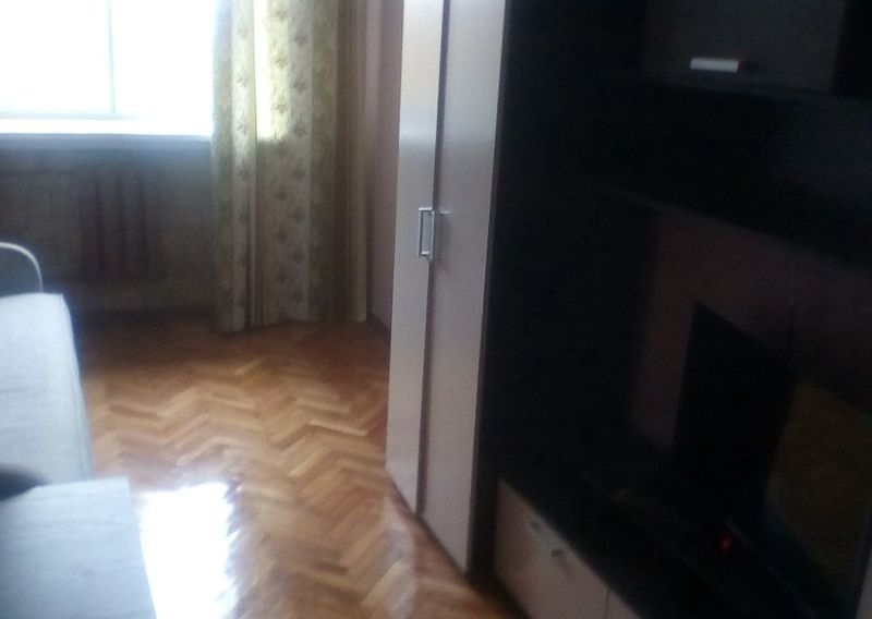 Сдам 1-к квартиру в районе с развитой инфраструктурой.