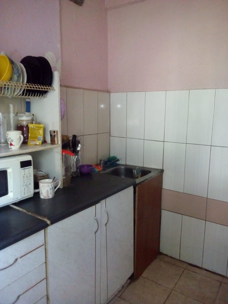 Продам трешку в хорошем районе.