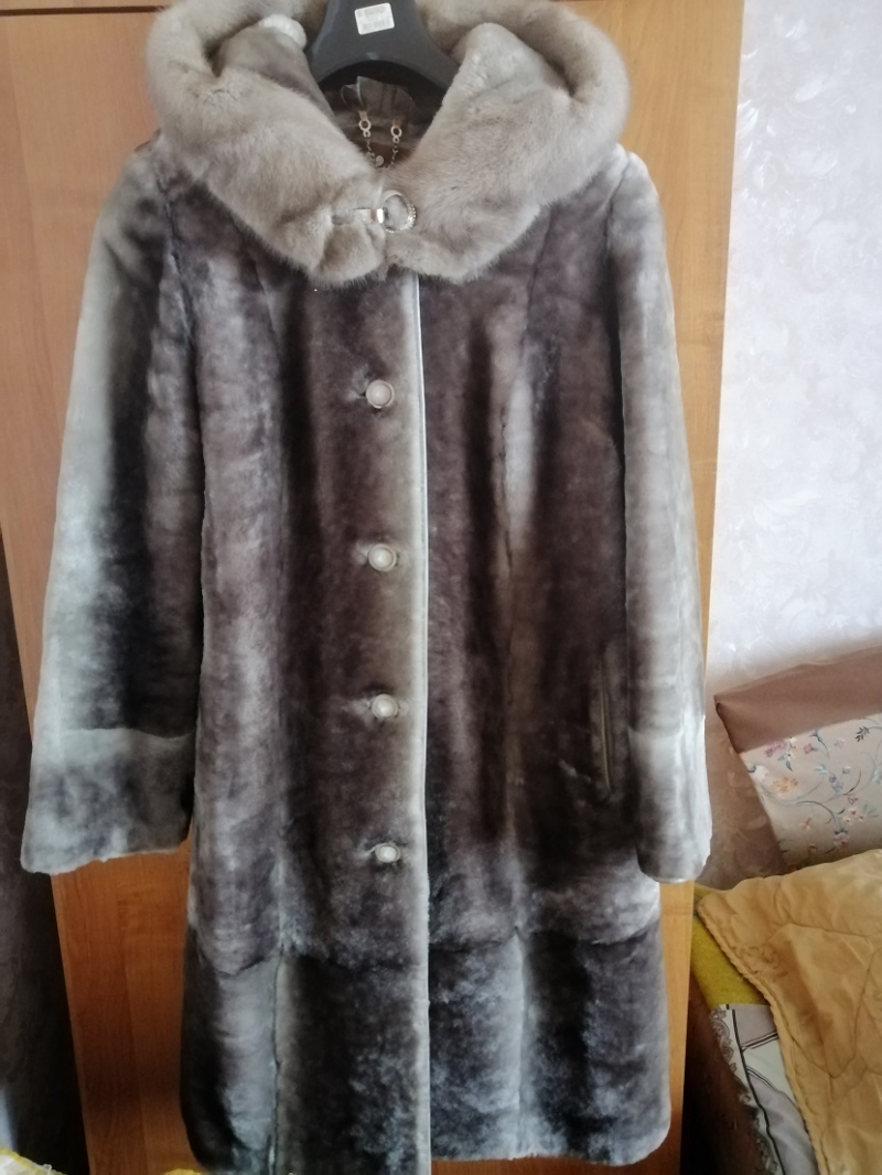 Продам натуральную шубу