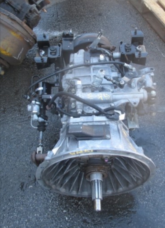 Запчасти HINO 700, ISUZU GIGA LHD, MMC FUSO, NISSAN DIESEL мкпп, двигатели