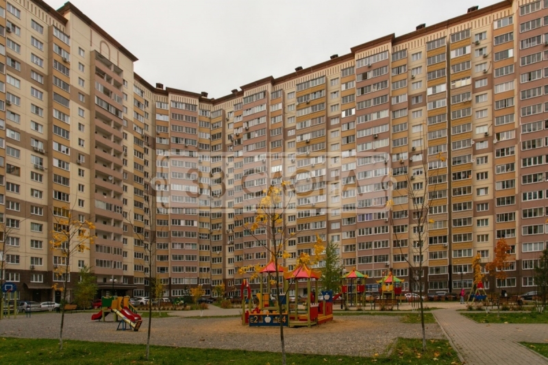 Продам прекрасную трехкомнатную квартиру.
