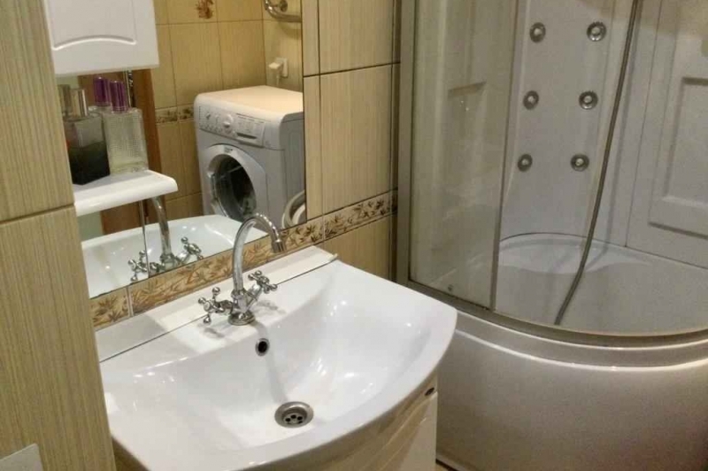 Продается 1-комнатная квартира в развитом благоустроенном районе.