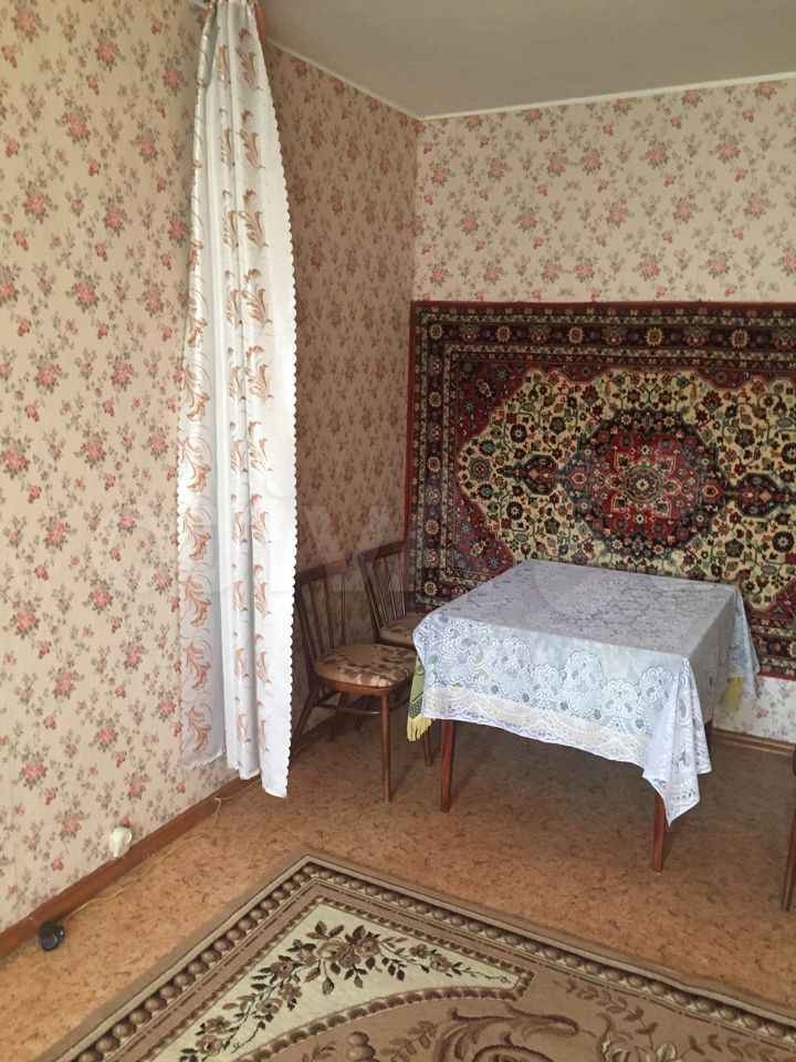 Отличная 1-комнатная квартира в хорошем доме.