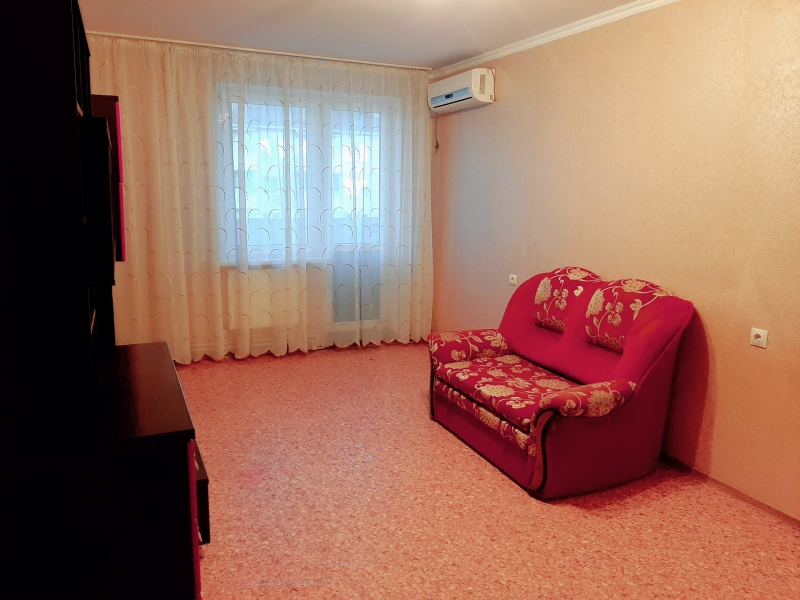 Сдам 1 км.кв.на длительный срок