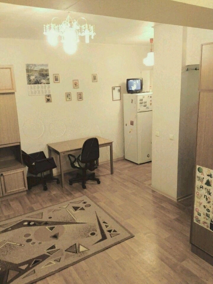 До метро идти пешком.