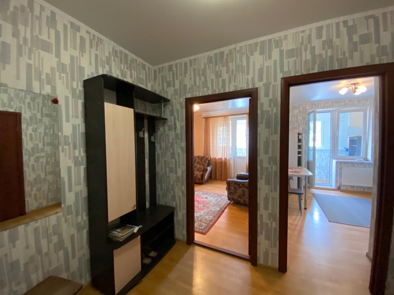 Продается 1-к квартира с ремонтом, 46м2, ул. Есенина, 110