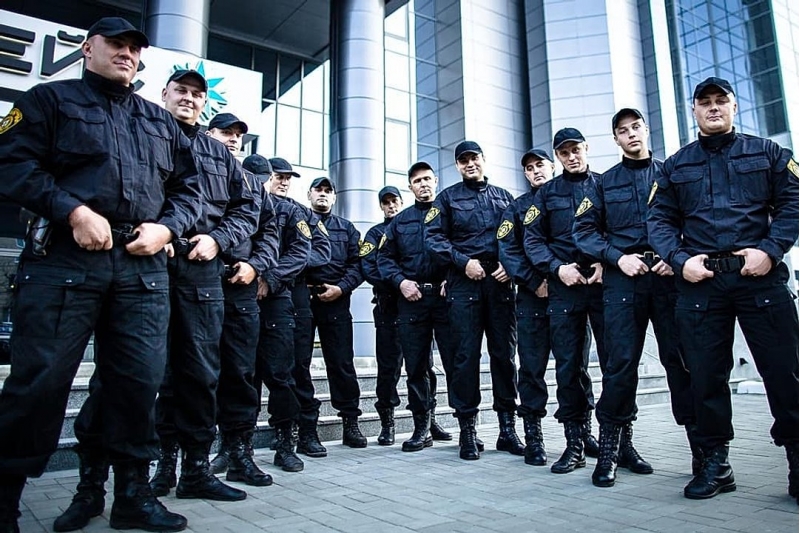 Сотрудник охраны