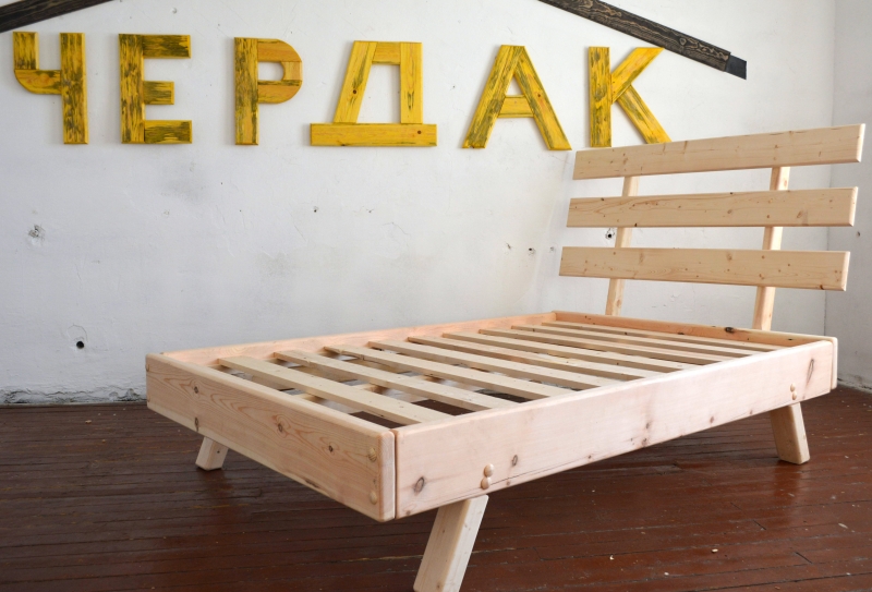 Кровать деревянная Бальса