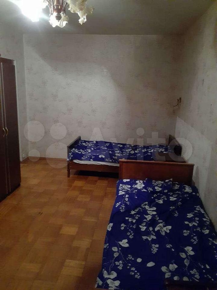 Сдается комната со всеми удобствами.