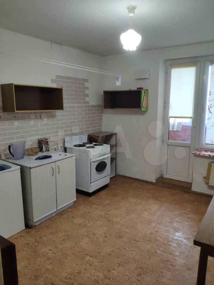 Продам 2-комнатную квартиру в развитом районе по доступной цене.