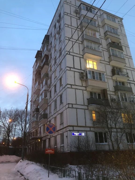 Продается отличная однокомнатная квартира.