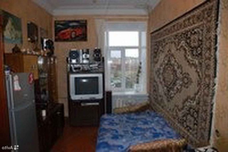 Сдается просторная светлая комната 14 м в 4-х комнатной квартире 4 этаж без ли