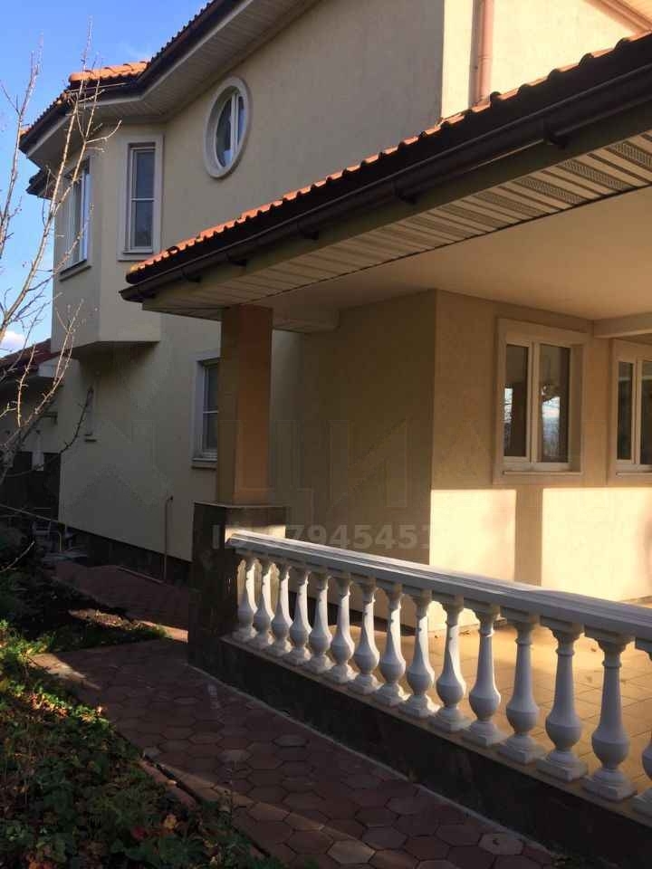Продается уютный загородный дом для прекрасного отдыха.