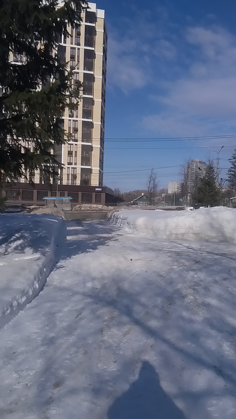 Участок в центре, под строительство.