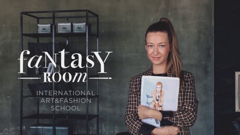 ,     Fantasy Room     .