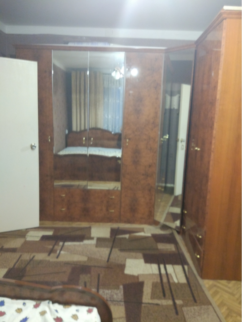 cдам 2 ком квартру на Победе