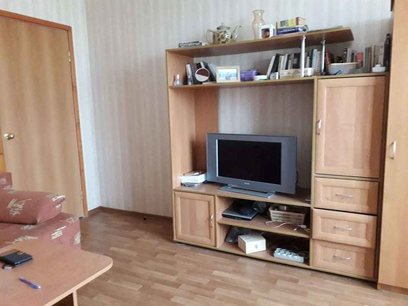 Трехкомнатная квартира в аренду по доступной цене.