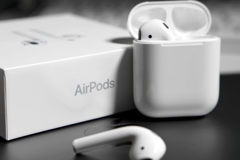 Беспроводные наушники AirPods 2