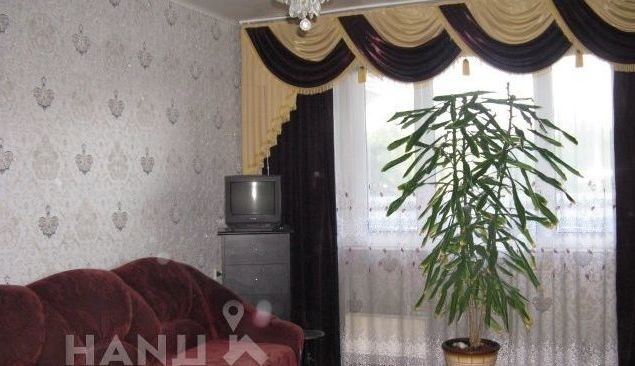 Сдается 3-комнатная квартира в хорошем благоустроенном районе.