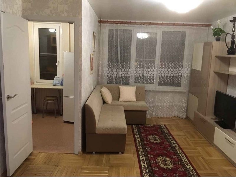Трехкомнатная квартира в аренду по хорошей цене.