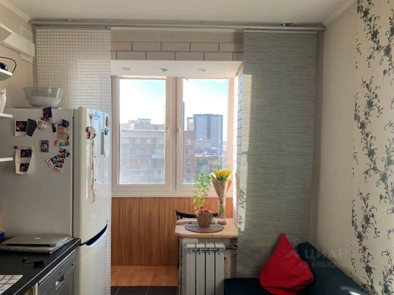 Продается 1-к квартира в тихом районе.