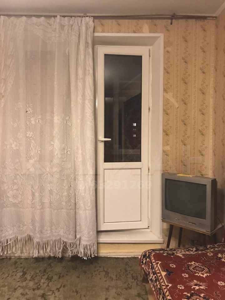 Продам 2-комнатную квартиру в развитом районе по доступной цене.