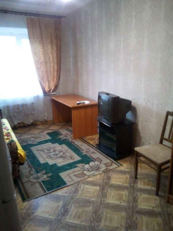 Сдается славянам на длительный срок комната в 3х комнатной квартире.