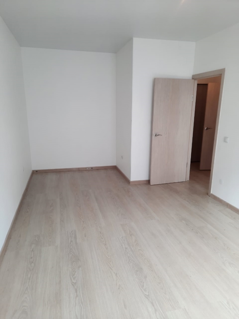 Продается 1-к квартира в хорошем развитом районе.