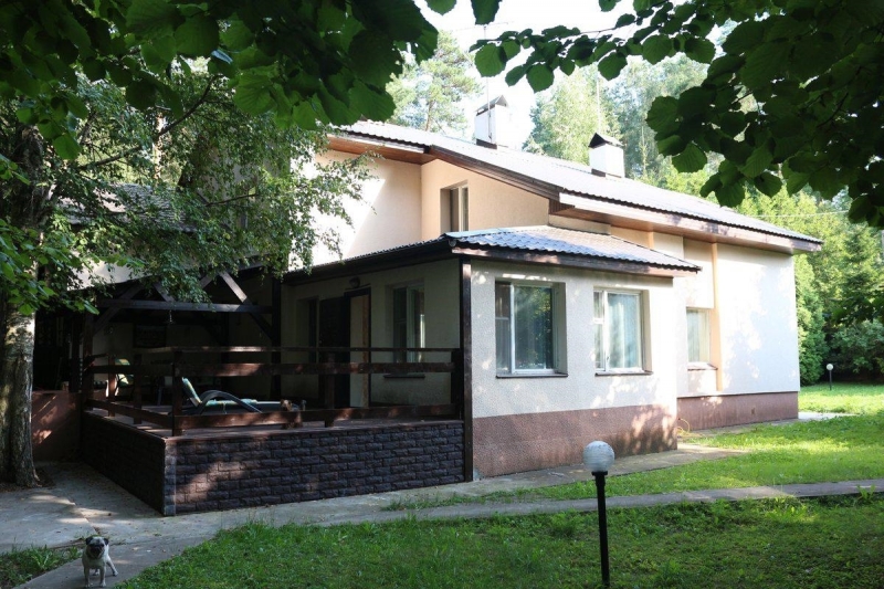 Предлагаем снять замечательный дом для прекрасного загородного отдыха.