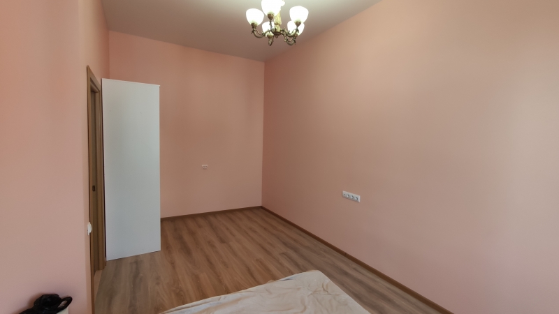 Продается 1-к квартира в хорошем развитом районе.
