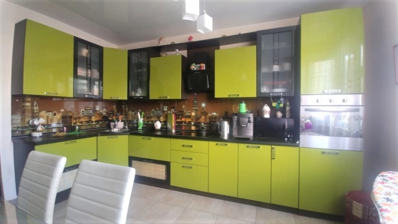 Продается 4-комн. квартира, все комнаты изолированные.