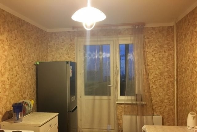 Трехкомнатная квартира в аренду по доступной цене.
