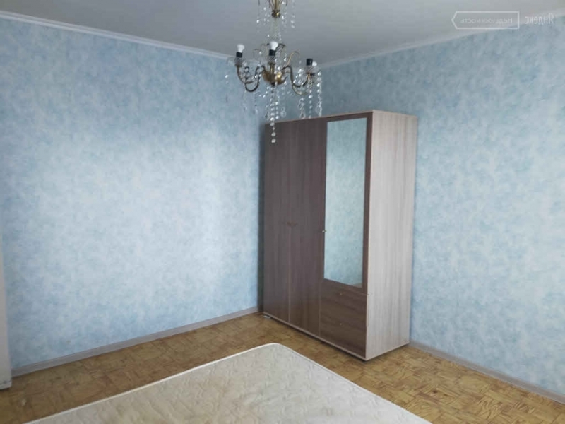 Сдам двушку в хорошем районе.