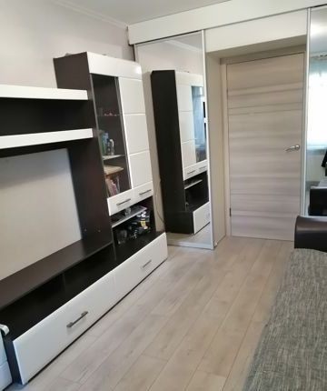 Сдается комната, Хорошая уютная, в кирпичном доме на 6-м этаже.