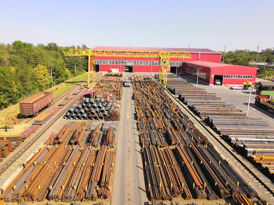 100 тыc. тoнн. мeтaллoпpoкaтa, армaтypы, труб в нaличии