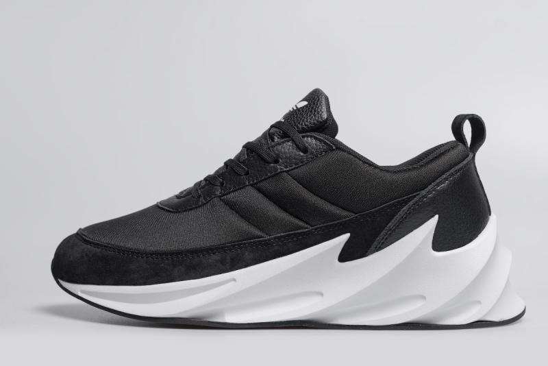 Мужские кросовки Adidas Sharks. Доставка. Рязань.