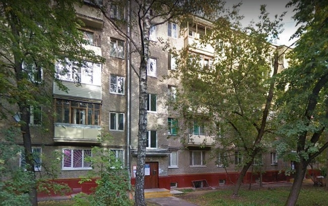 Продается двухкомнатная квартира в пешей доступности от метро Октябрьское Поле.