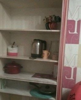 Комната ждет свою новую хозяйку , девушку без вредных привычек.