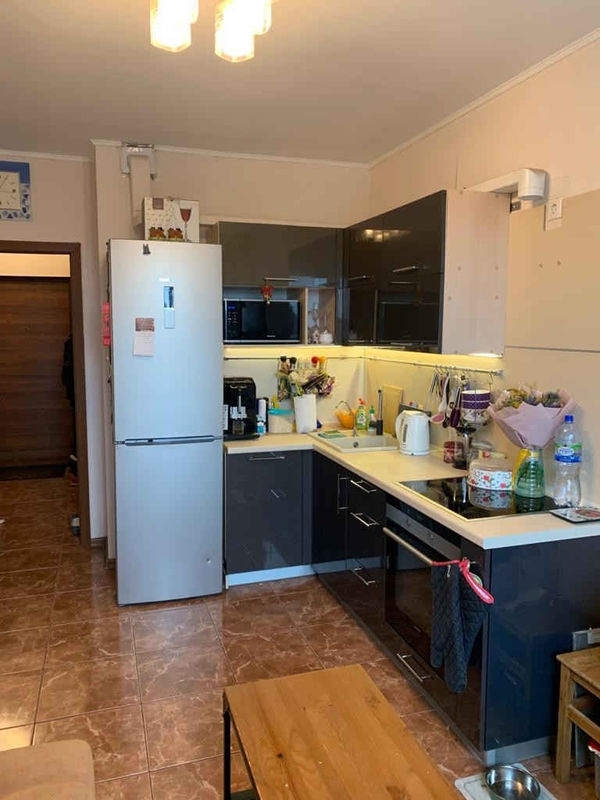 Продам 1- комнатную квартиру в новом доме и новом районе с хорошим видом из окна