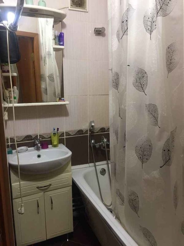 Сдам однушку в хорошем районе.