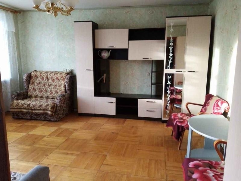 Сдается 2x комнатная квартира, рядом с м.