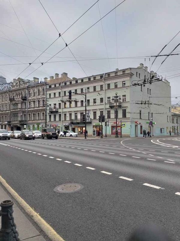 Сдается комната в 4х-комнатной квартире на длительный срок для 1-2 человек, ряд