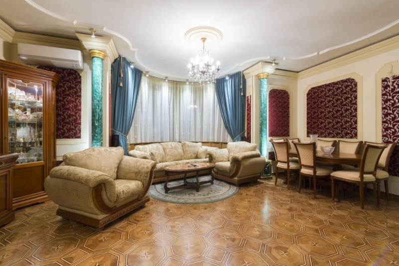 Продается 4-комн. квартира, все комнаты изолированные.