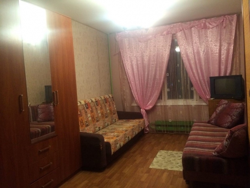 Сдам однокомнатную квартиру на длительный срок.