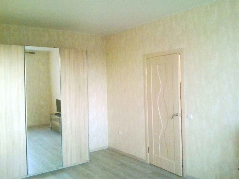 Сдается на длительный срок светлая окна на Областную улицу , уютная квартира с