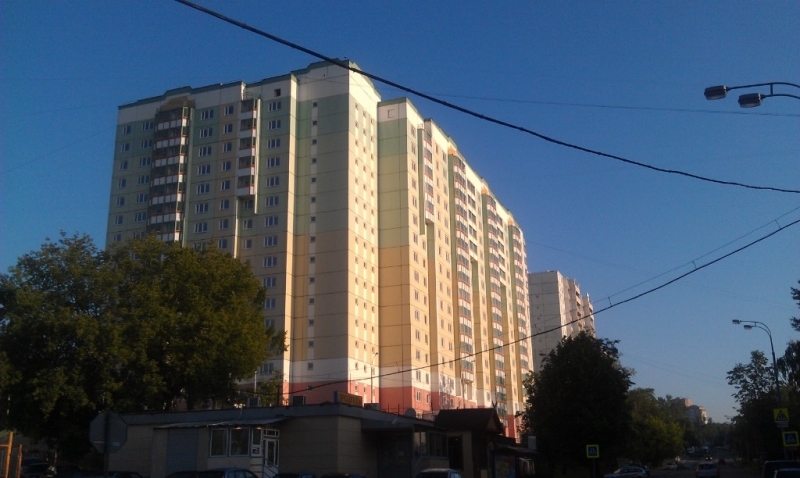 Продается 3-комнатная квартира в хорошем благоустроенном районе.